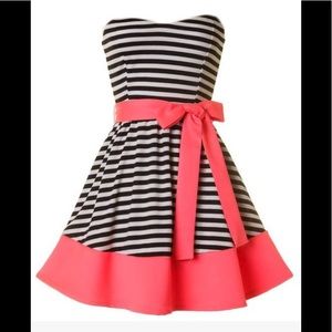 Summer Striped Strapless Dress